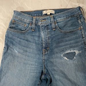 Madewell jeans. size 26. high waisted, straight leg, cropped. great condition!